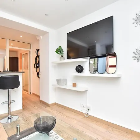 Lejlighed Charming 1br-4p - Eiffel Tower - Trocadero *